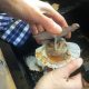 Étape pour : Technique pour ouvrir les coquilles saint jacques 4