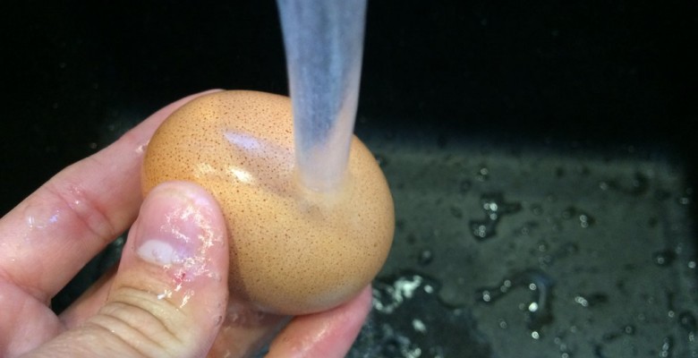 ... tu peux aussi les passer sous un filet continu d'eau froide (mais c'est moins écolo !)