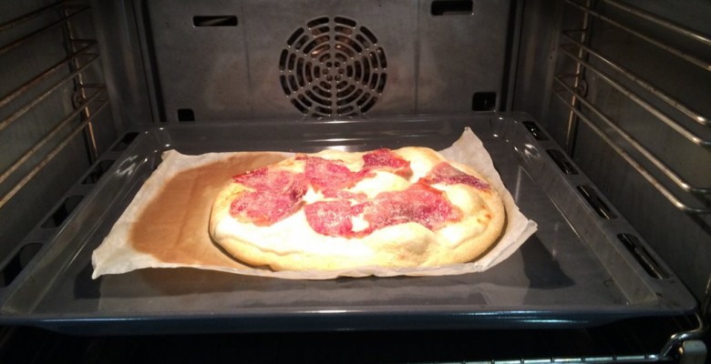 Enfourne à mi-hauteur sur une plaque à pâtisserie et laisse cuire environ 25 minutes à 220 °C.