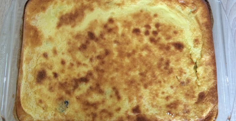 Et voilà un beau far breton tout doré ! Laisse refroidir 1/2 heure environ et régale-toi !