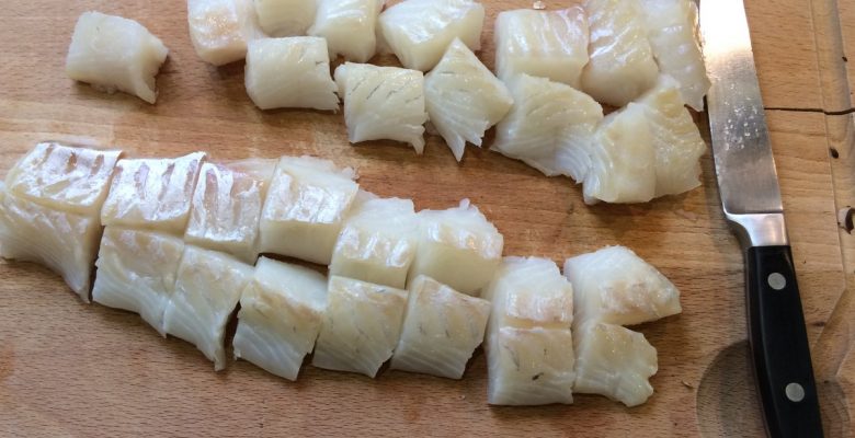 Coupe-les en gros cubes de 3 à 4 cm de côté environ