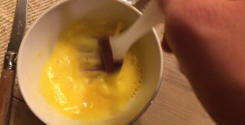 Et bats bien le tout pour avoir une mixture homogène.