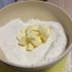 Étape pour : Recette des petits biscuits sablés de Noël (8)