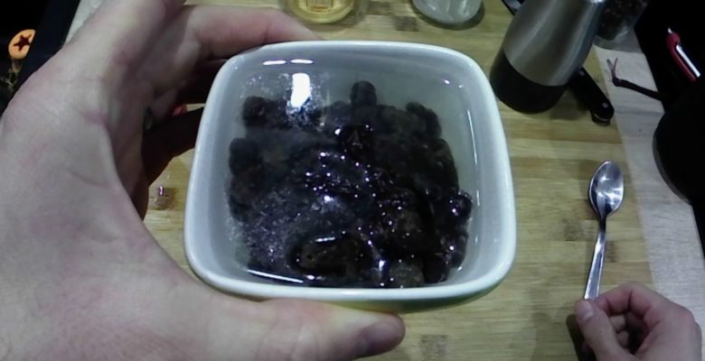 Fais pré-tremper les raisins secs si tu es pressé